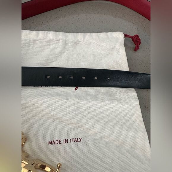 Salvatore Ferragamo Reversible & Adjustable Gancini Belt In Black/Red Leather - Picture 5 of 9